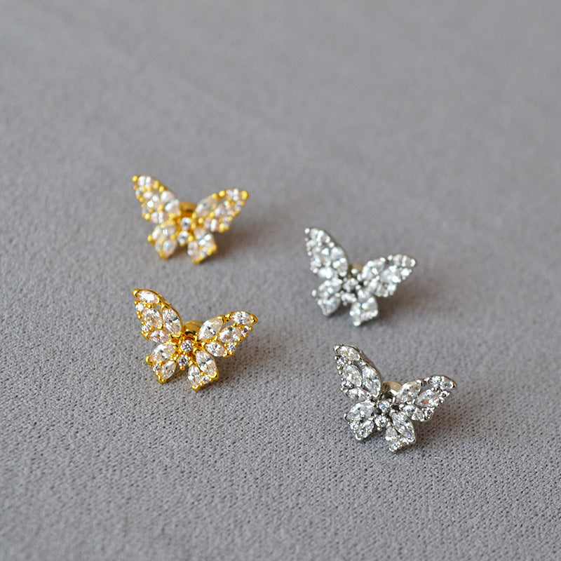 Classic Gold Earring with Timeless Appeal