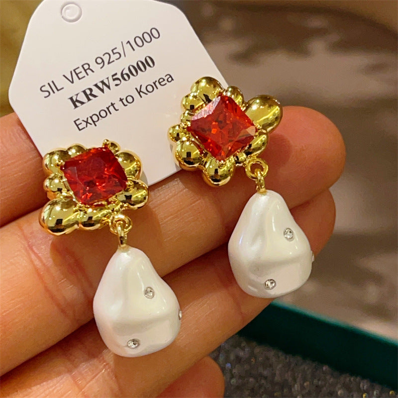 Delicate Artisan Pearl Earring