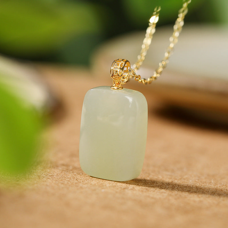 Stunning Gold Necklace for Daily Wear