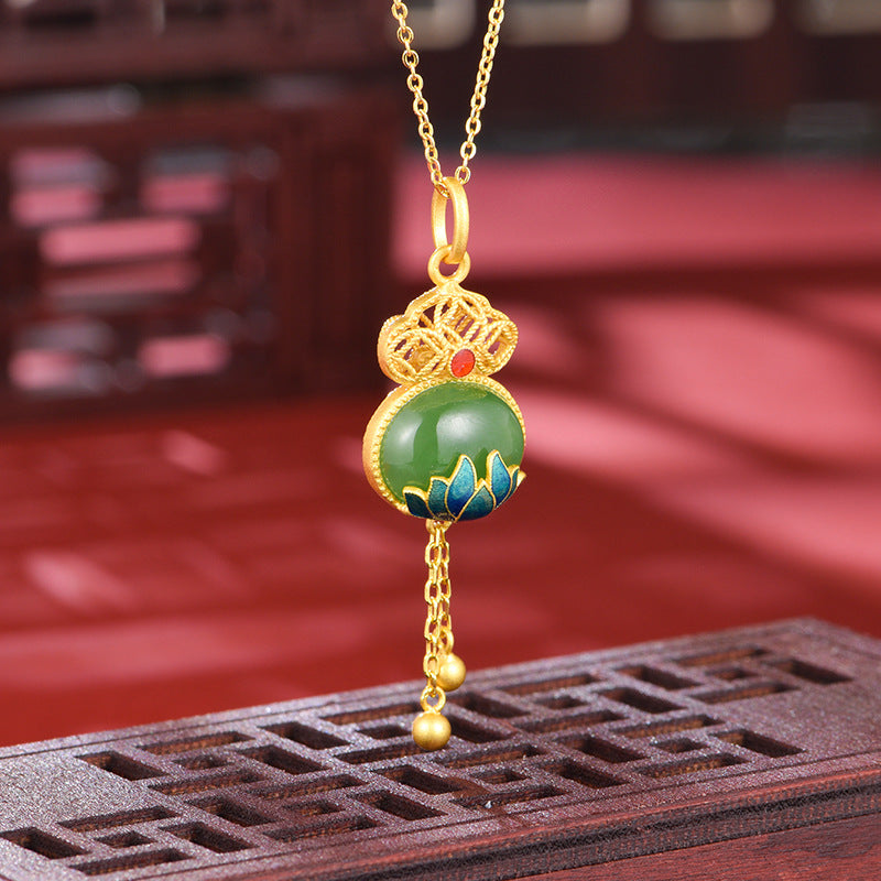 Stunning Gold Necklace for Daily Wear