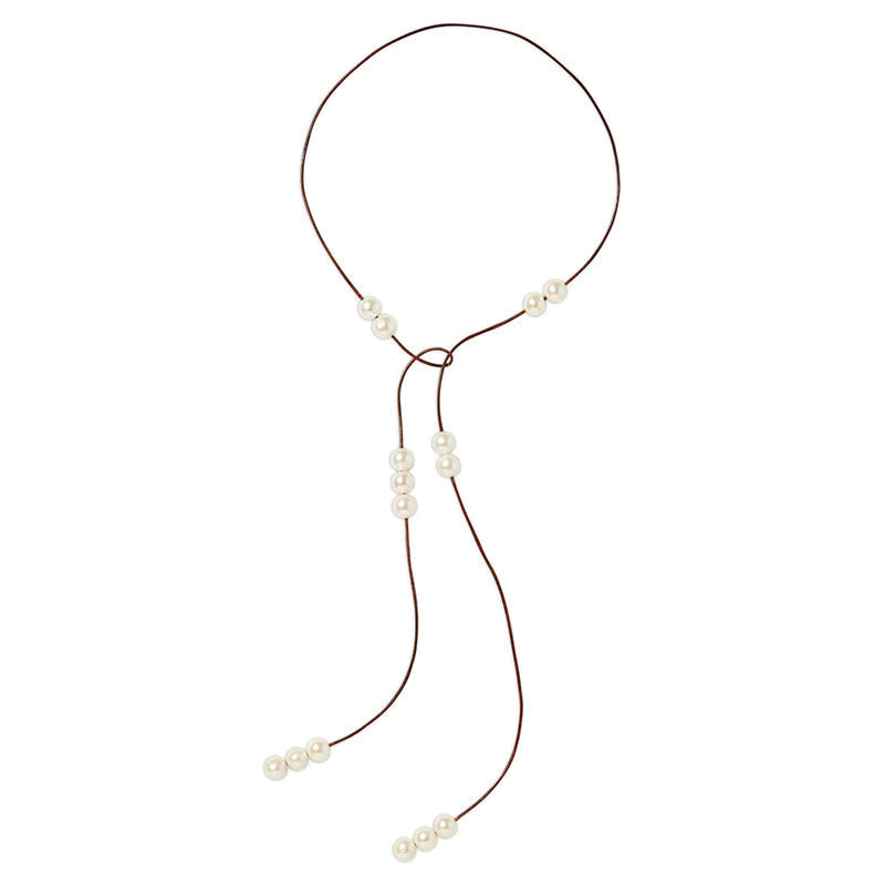 Classic Pearl Necklace with Timeless Appeal