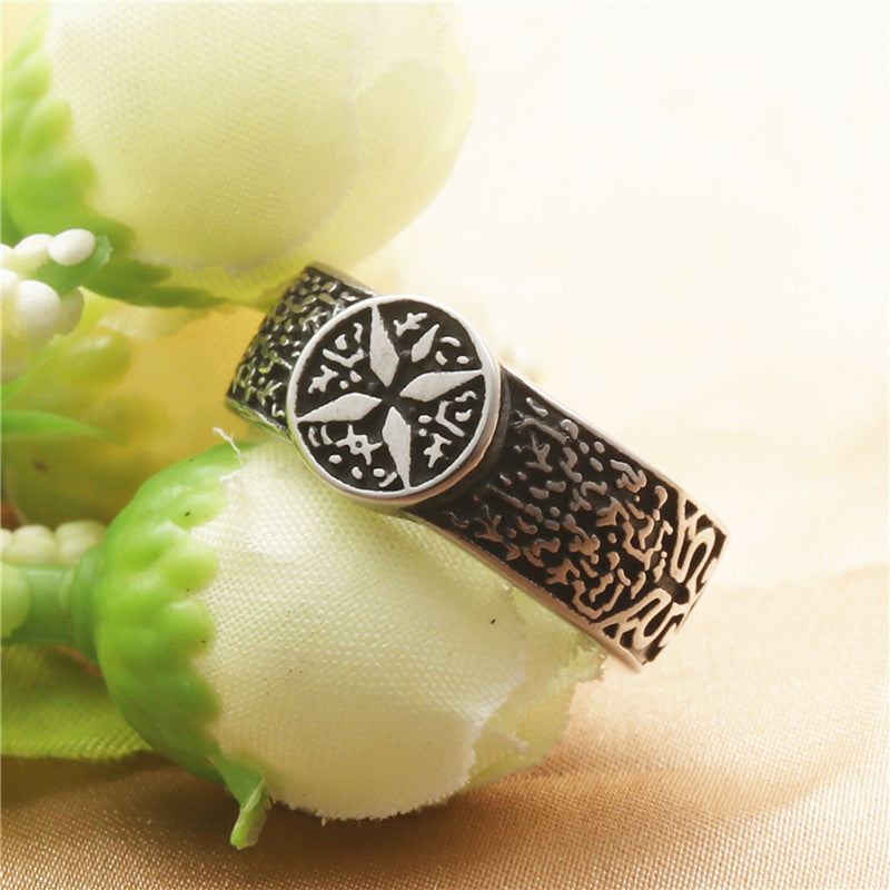 Classic Ring with Timeless Appeal