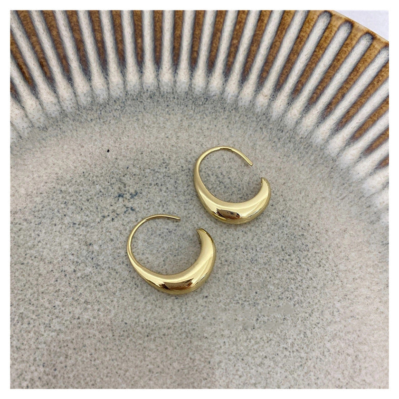 Elegant Gold Earring for Every Occasion