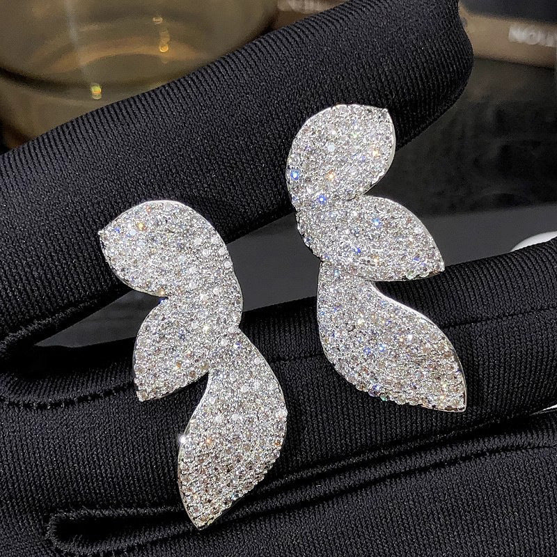 Charming Piece for Any Occasion