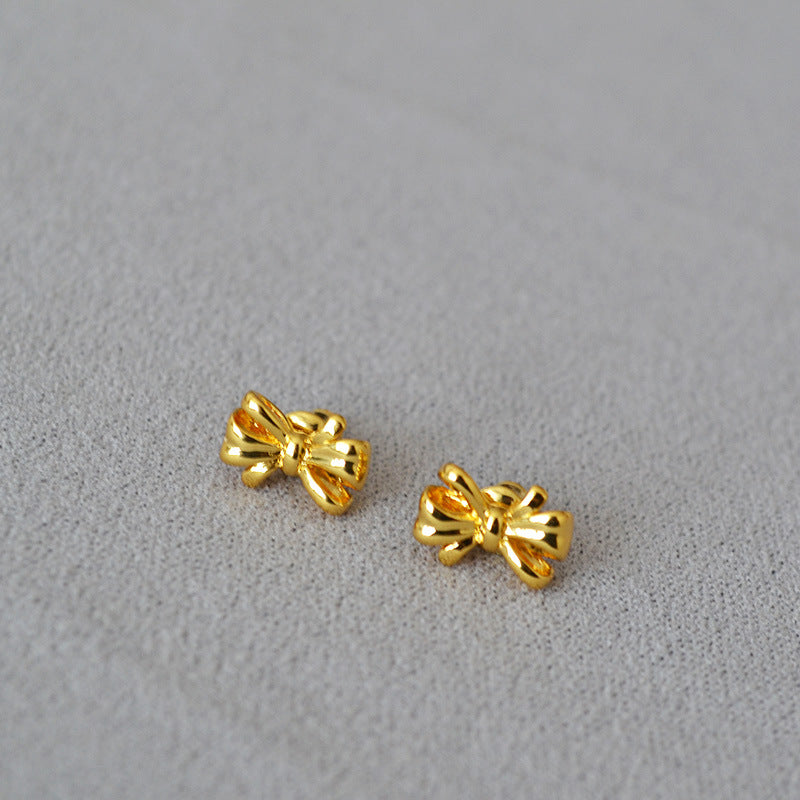 Delicate Artisan Gold Earring