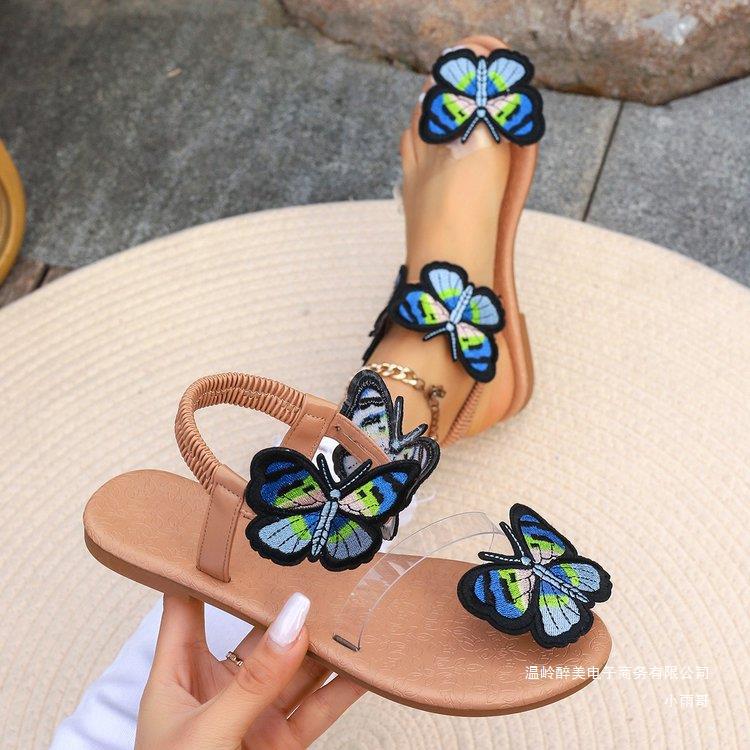 Graceful Orthopedic Sandals for Modern Look