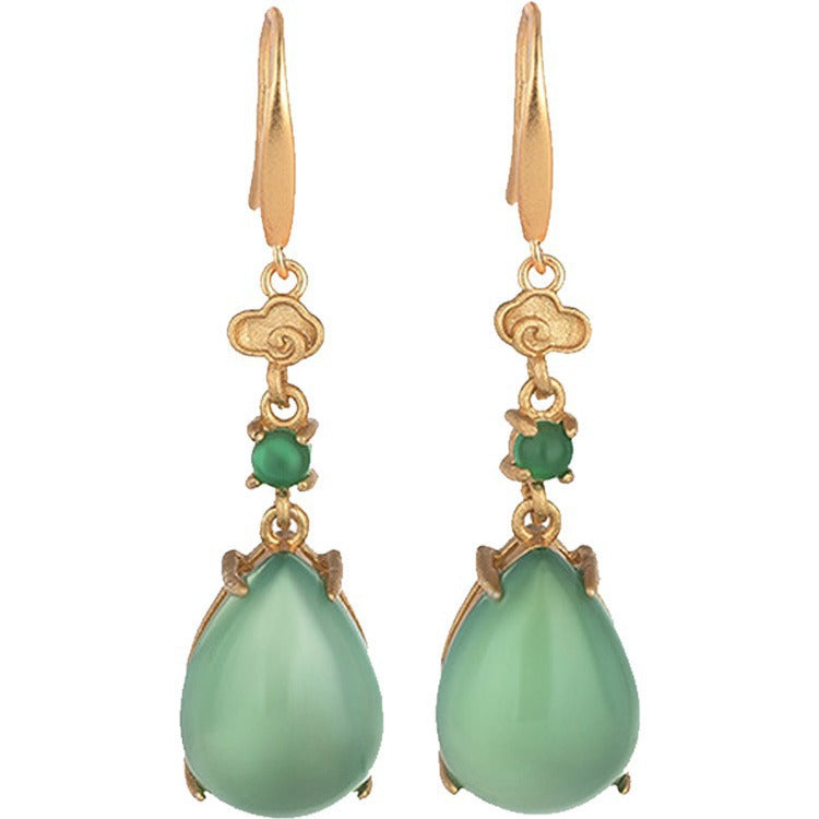 Elegant Gold Earring for Every Occasion