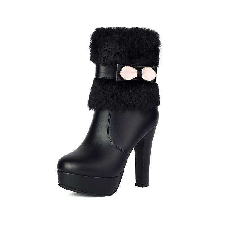 Graceful Orthopedic Boots for Modern Look
