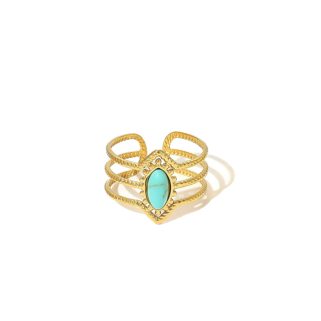 Romantic Gold Bracelet for Special Moments