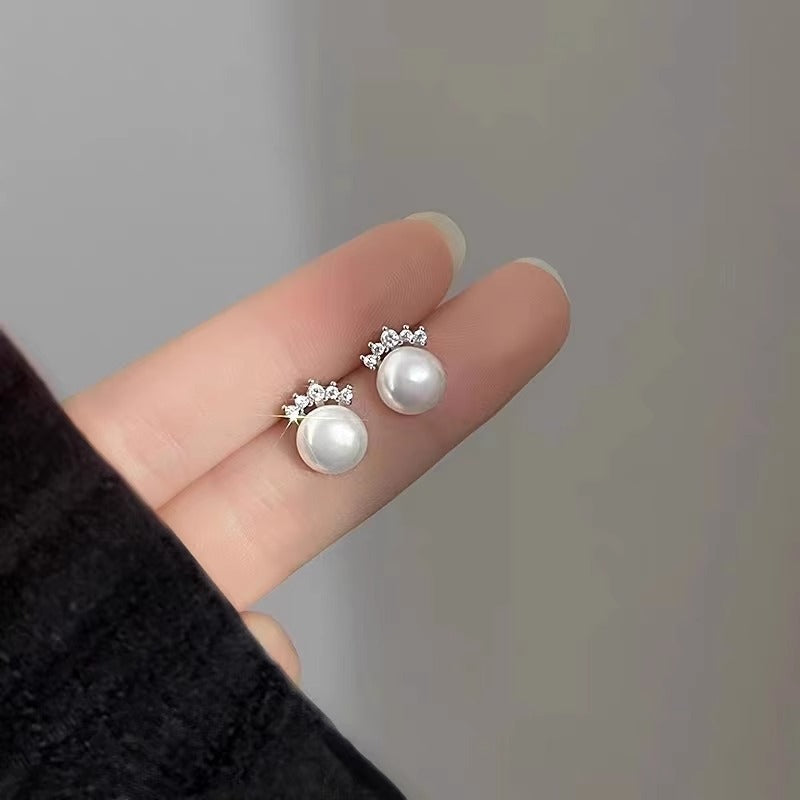 Stunning Pearl Earring for Daily Wear