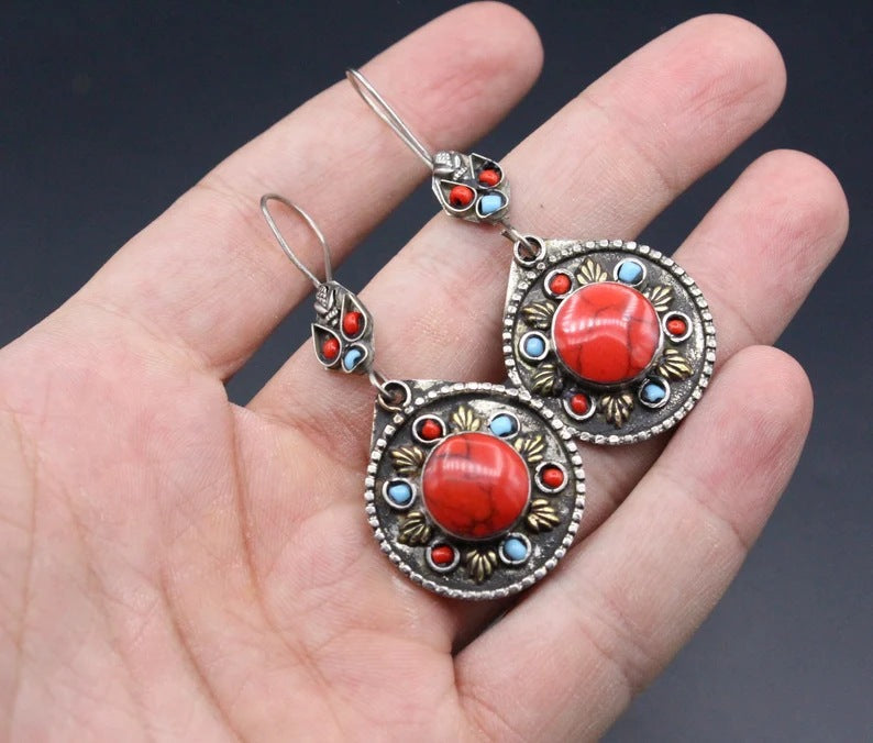Elegant Silver Earring for Every Occasion