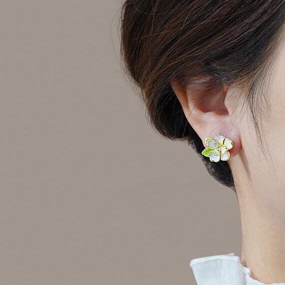 Stunning Earring for Daily Wear