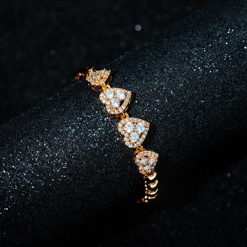 Charming Gold Bracelet for Any Occasion