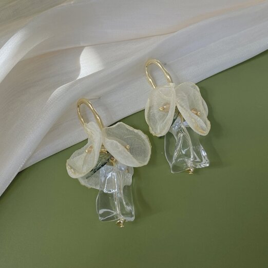 Classic Earring with Timeless Appeal