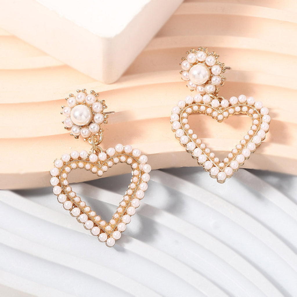 Charming Pearl Earring for Any Occasion