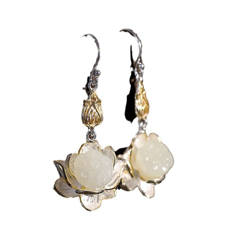 Elegant Silver Earring for Every Occasion