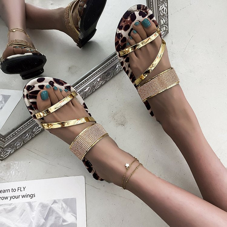 Chic Orthopedic Sandals with Unique Design
