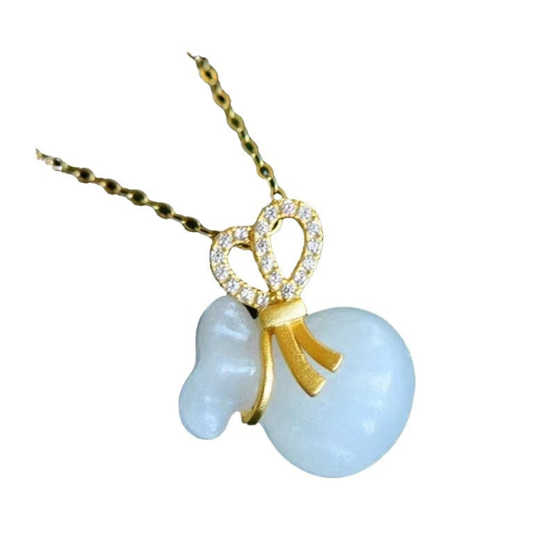 Classic Silver Necklace with Timeless Appeal