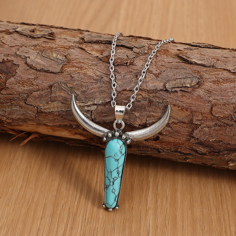 Beautiful Silver Necklace with Unique Style