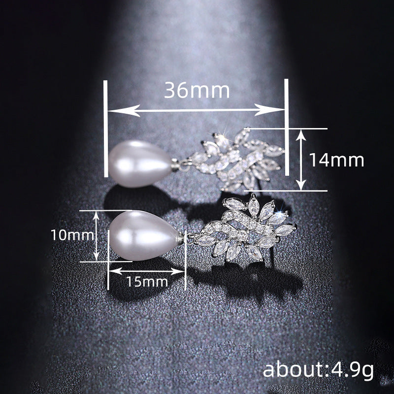Classic Pearl Earring with Timeless Appeal