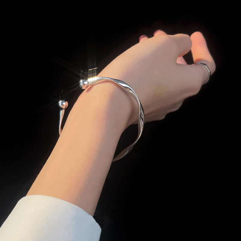 Stunning Bracelet for Daily Wear