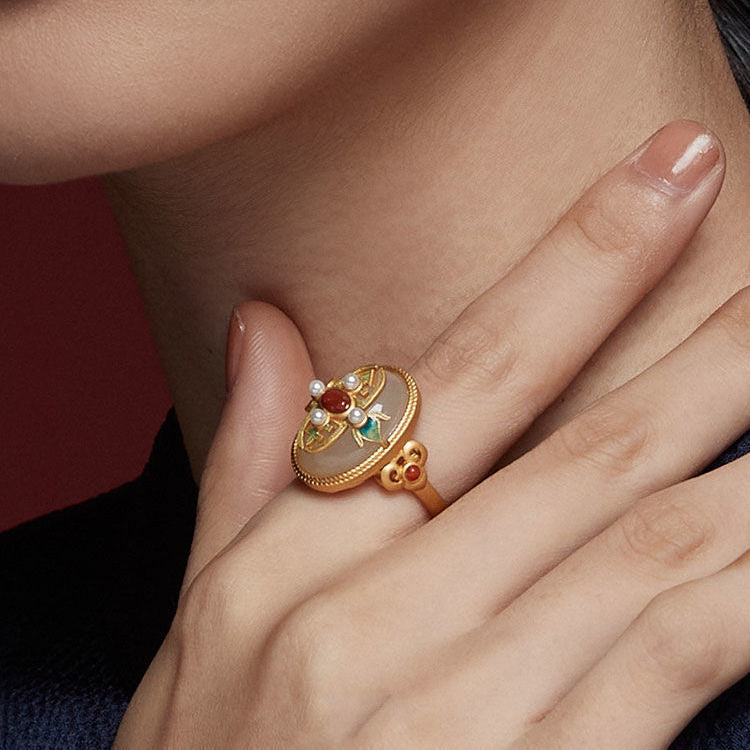 Romantic Silver Ring for Special Moments