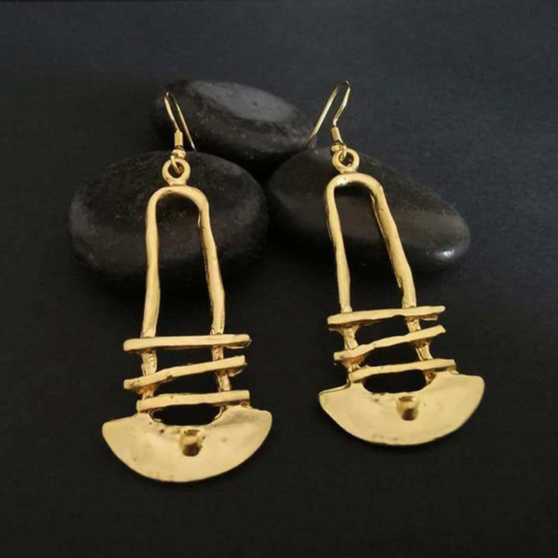 Charming Earring for Any Occasion