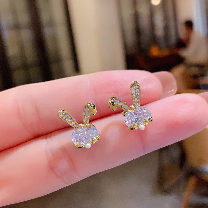 Delicate Artisan Pearl Earring