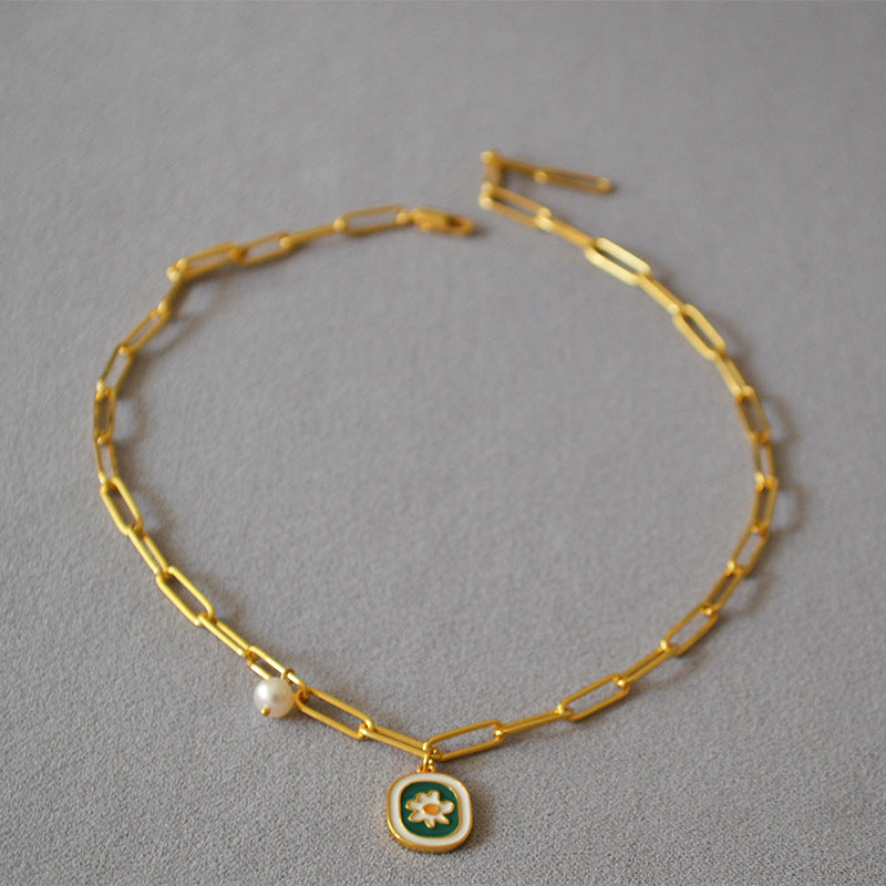 Stunning Necklace for Daily Wear