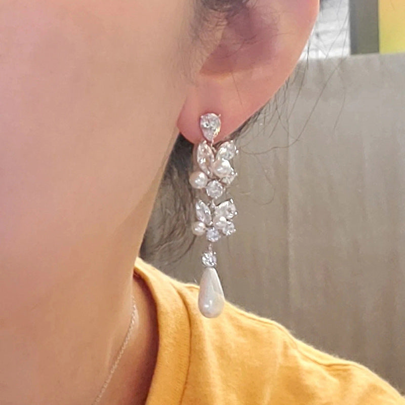 Classic Pearl Earring with Timeless Appeal