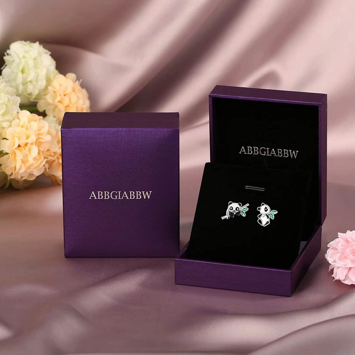 Charming Silver Earring for Any Occasion