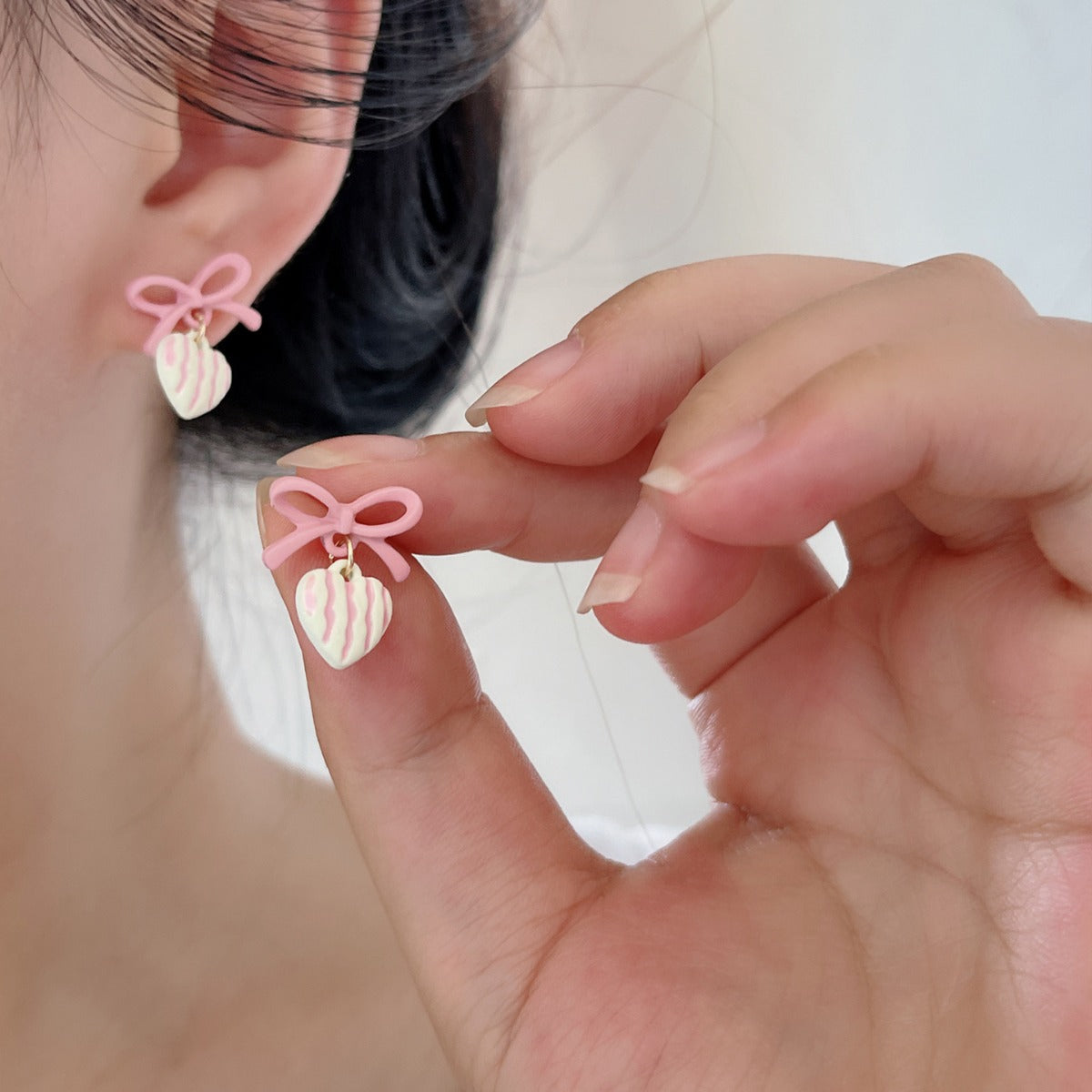 Charming Earring for Any Occasion