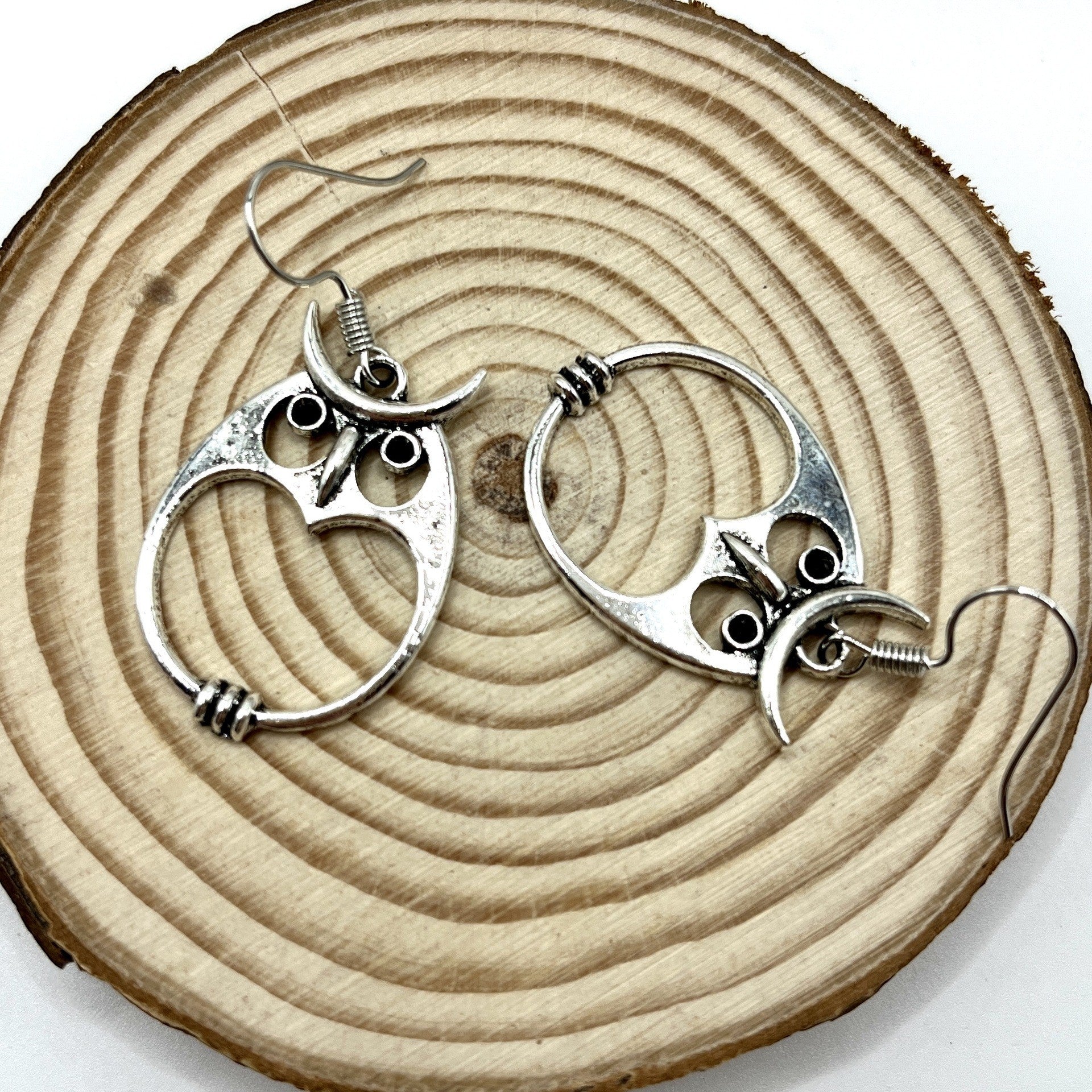 Charming Earring for Any Occasion