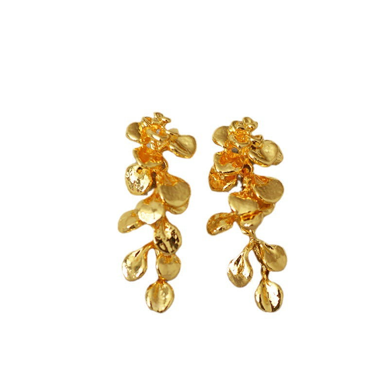 Beautiful Gold Earring with Unique Style