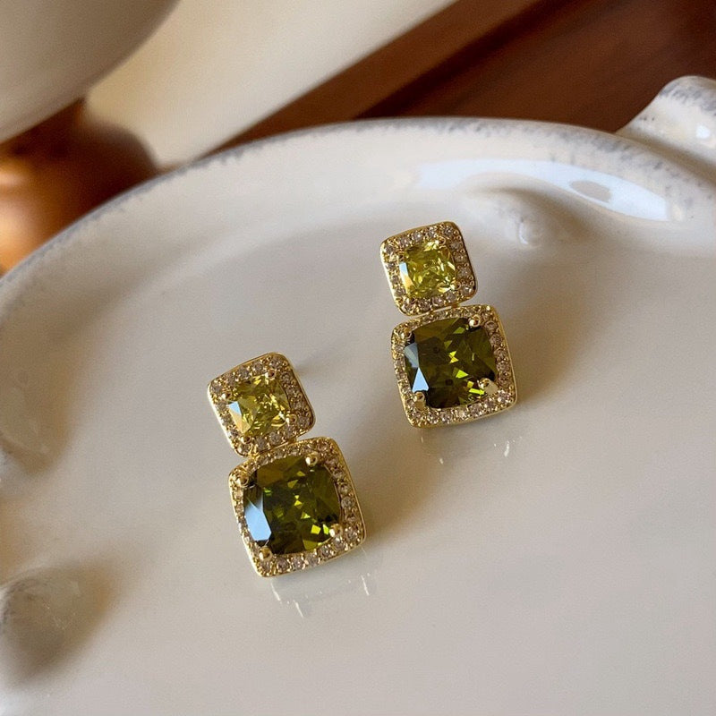 Stunning Earring for Daily Wear