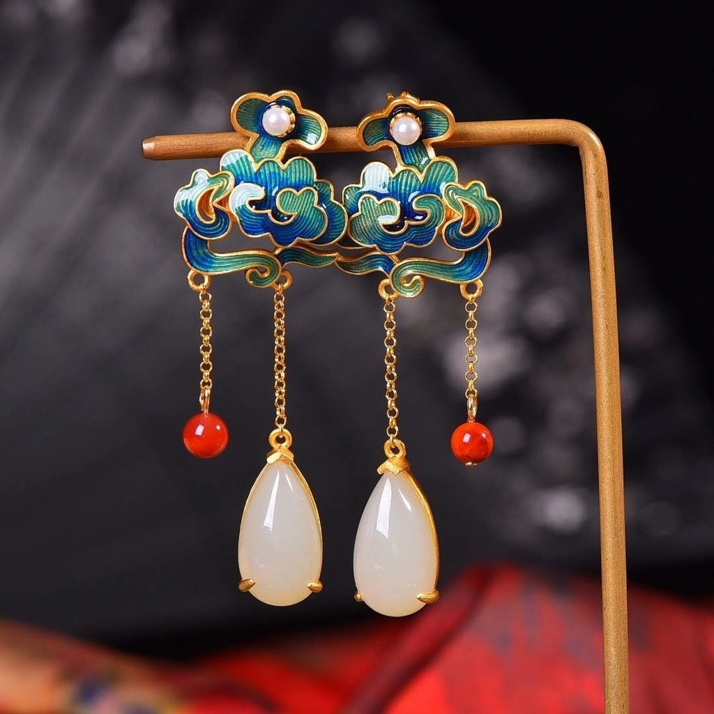 Stunning Gold Earring for Daily Wear