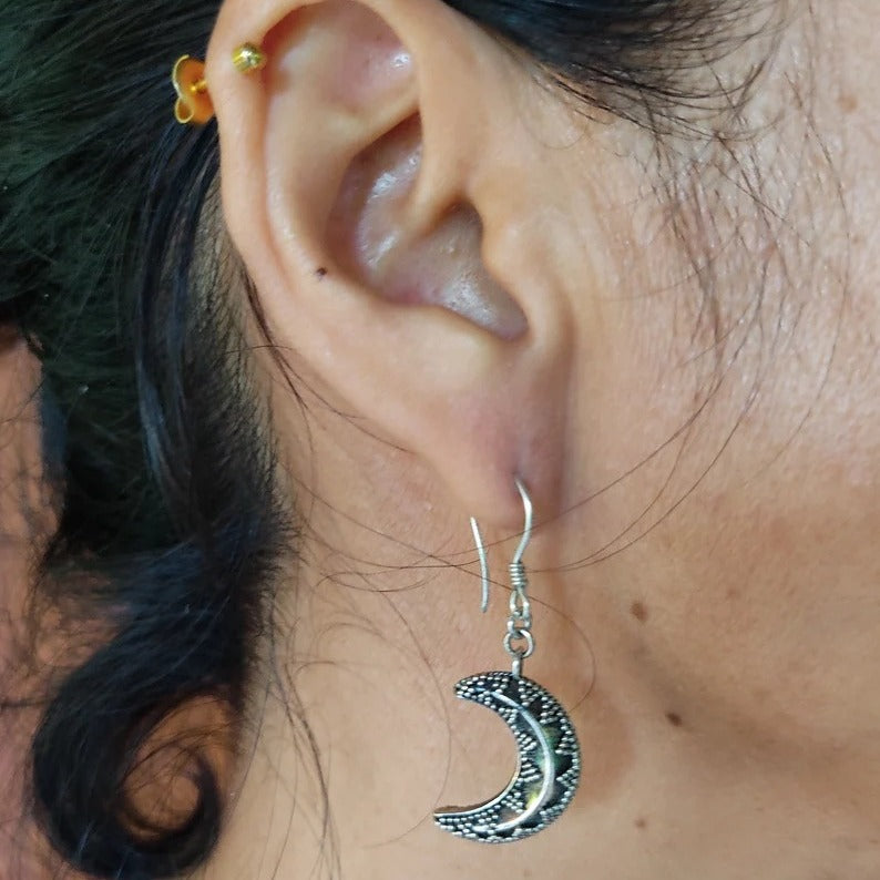 Charming Earring for Any Occasion