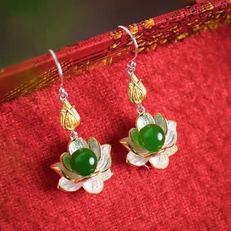 Elegant Silver Earring for Every Occasion