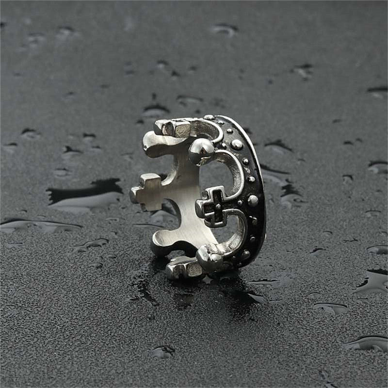 Classic Ring with Timeless Appeal