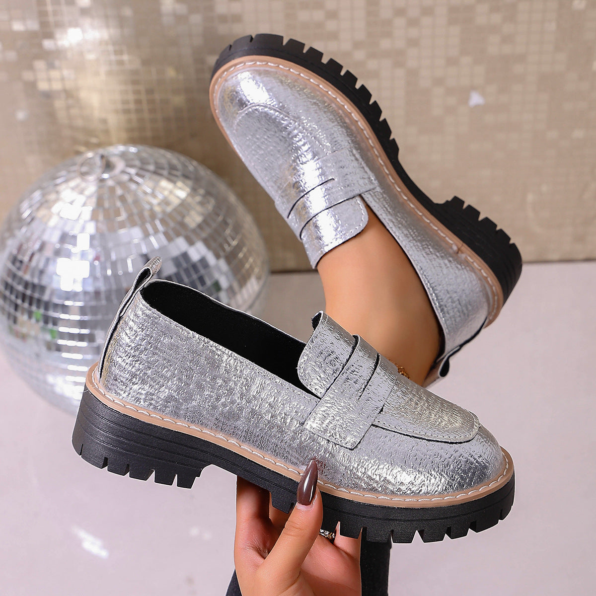 Graceful Orthopedic Shoes for Modern Look