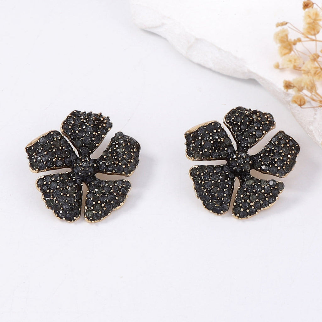 Elegant Piece for Every Occasion
