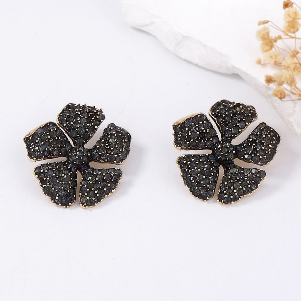 Elegant Piece for Every Occasion
