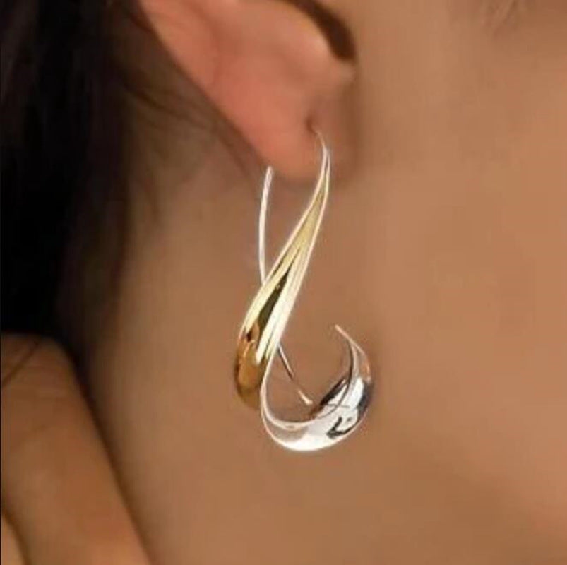 Delicate Artisan Gold Earring