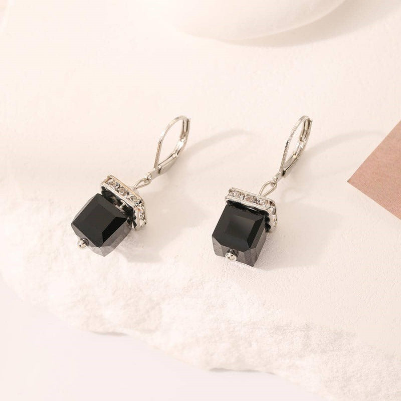 Charming Pearl Earring for Any Occasion