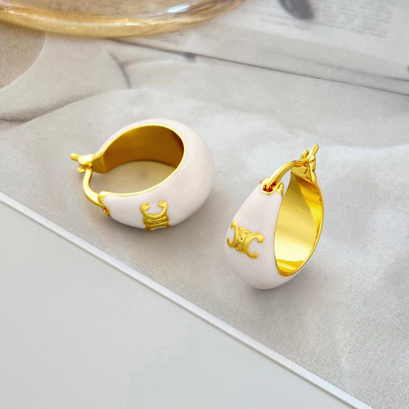 Classic Earring with Timeless Appeal