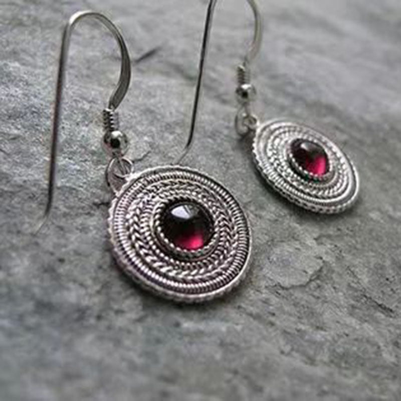 Romantic Silver Earring for Special Moments