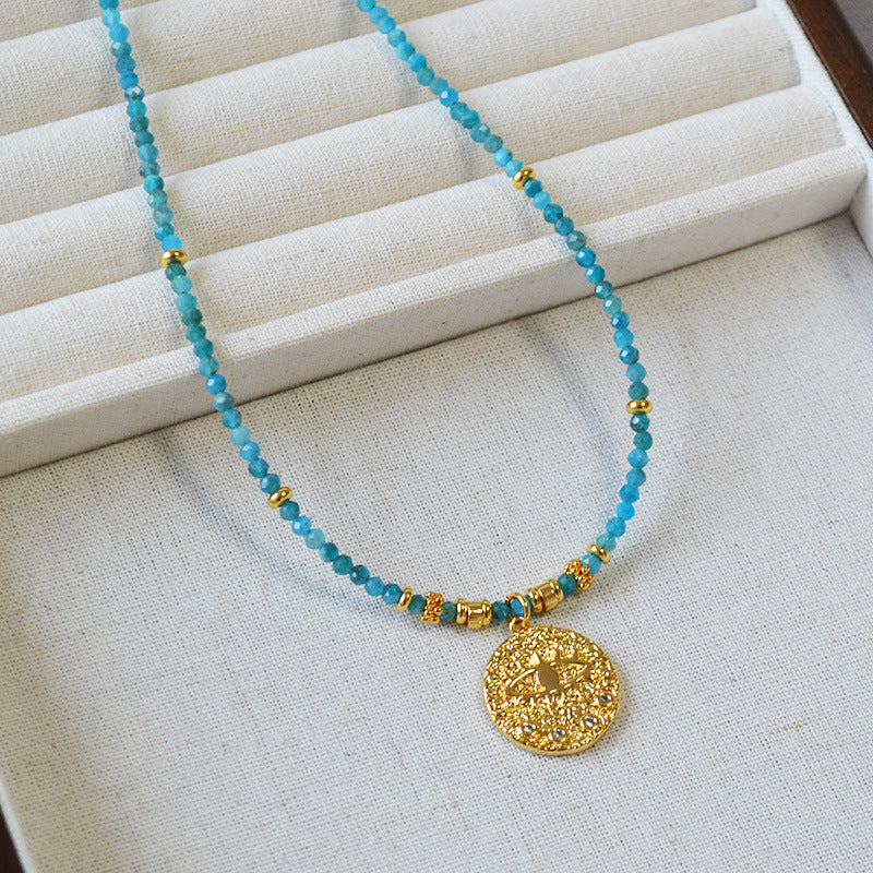 Romantic Gold Necklace for Special Moments