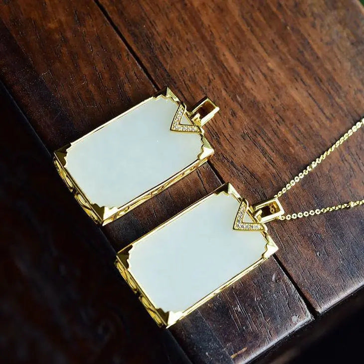 Elegant Gold Necklace for Every Occasion