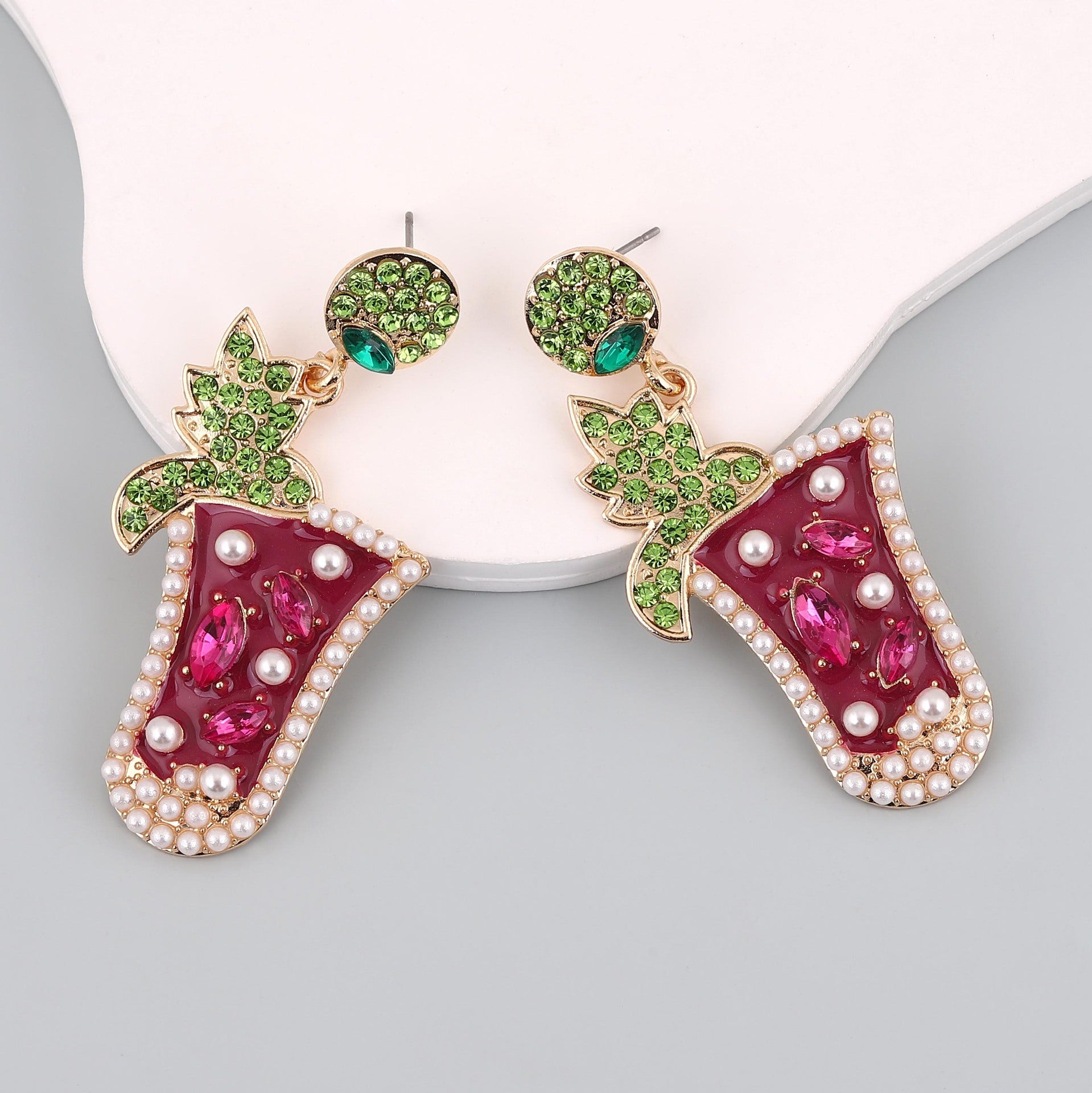 Classic Pearl Earring with Timeless Appeal