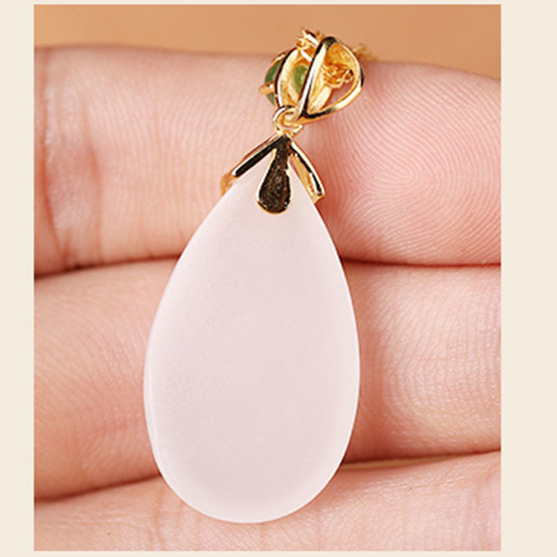 Charming Gold Necklace for Any Occasion